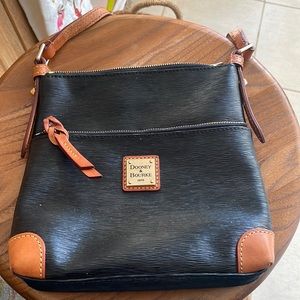 ‘Dooney & Bourke crossbody